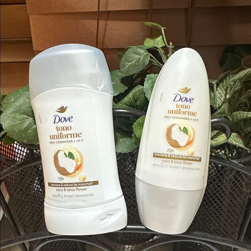 Dove Tono Uniforme Deodorant and Roll-On Set
